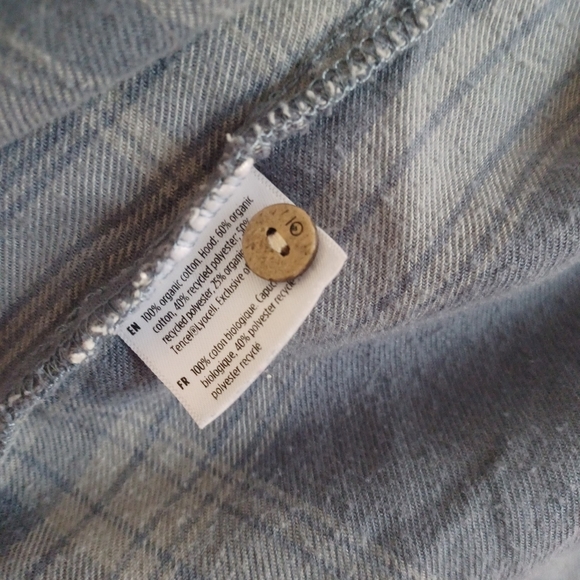 tentree Hooded Flannel Shirt - Picture 5 of 5